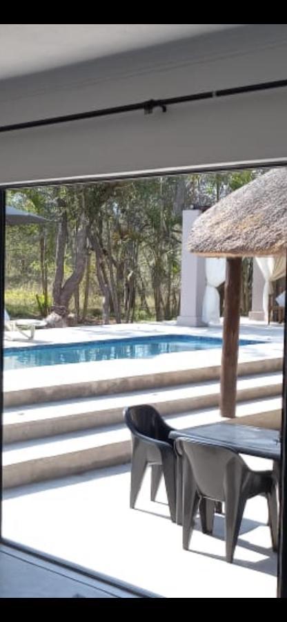 Wild Goose Hotell Marloth Park Exteriör bild